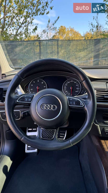 Audi-32