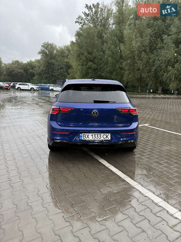 Volkswagen Golf 2025