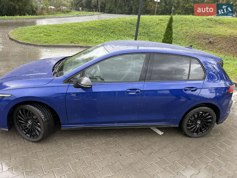 Volkswagen Golf 2025