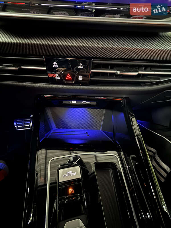 Volkswagen Golf 2025