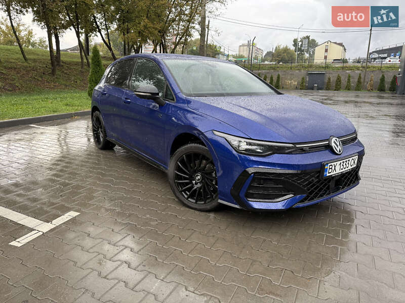 Volkswagen Golf 2025