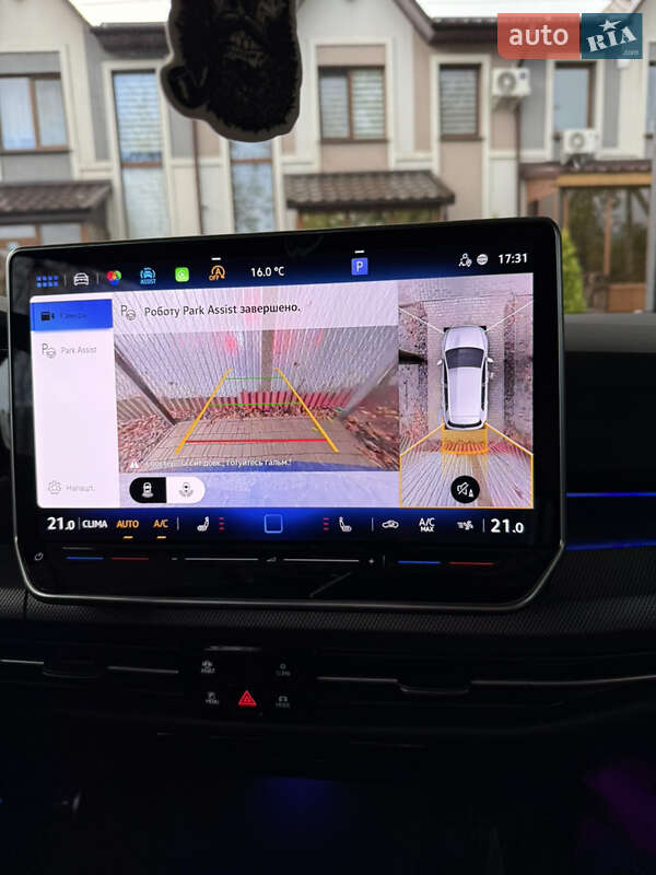 Volkswagen Golf 2025