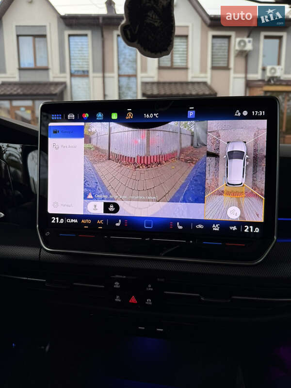 Volkswagen Golf 2025