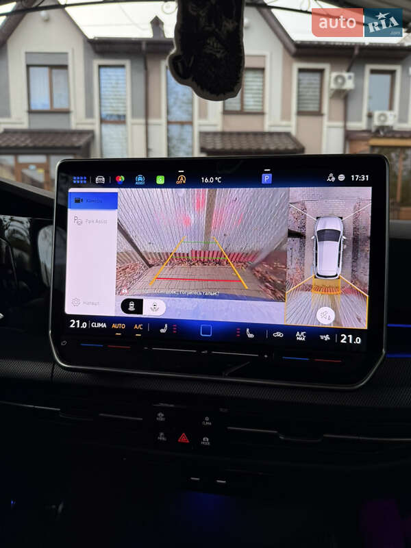 Volkswagen Golf 2025