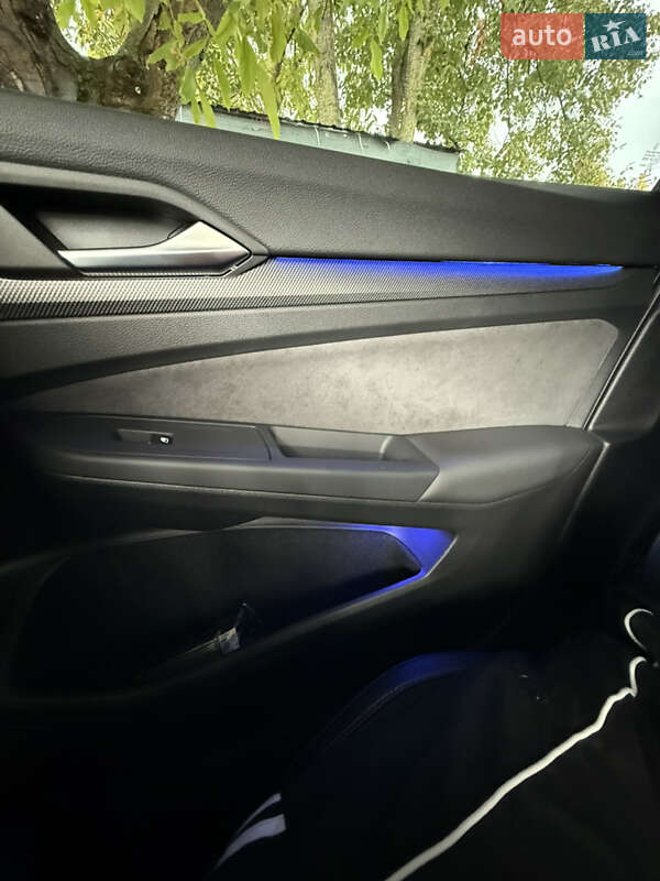 Volkswagen Golf 2025