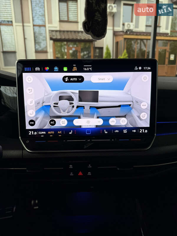 Volkswagen Golf 2025