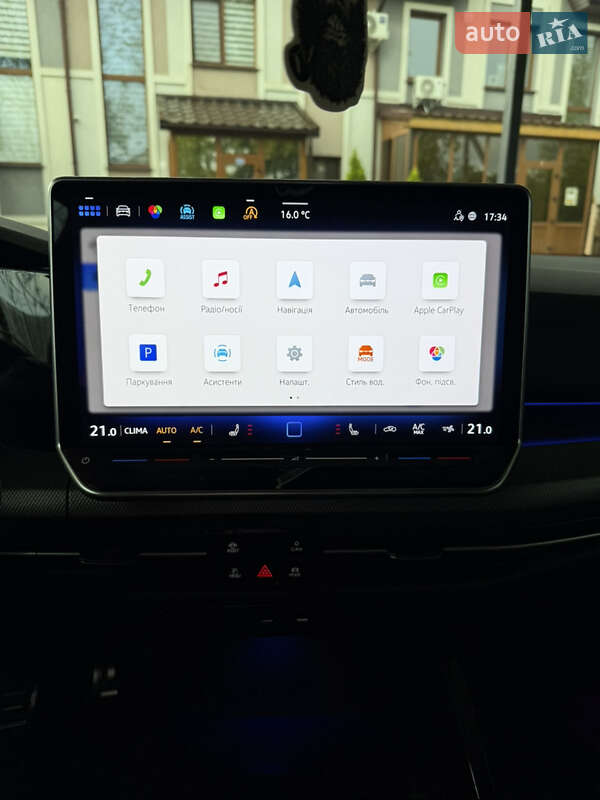 Volkswagen Golf 2025