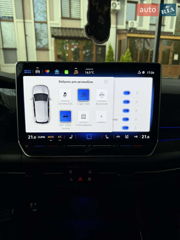 Volkswagen Golf 2025