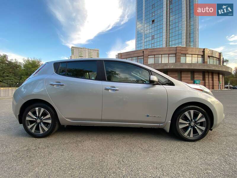 Nissan-4