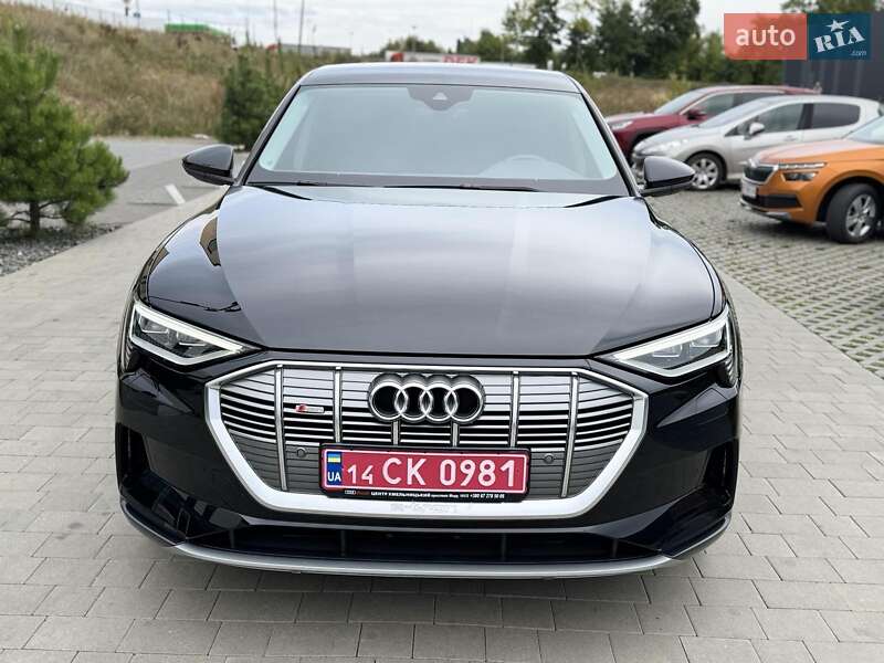 Audi-33