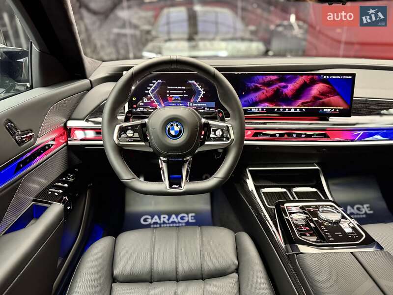 BMW-8