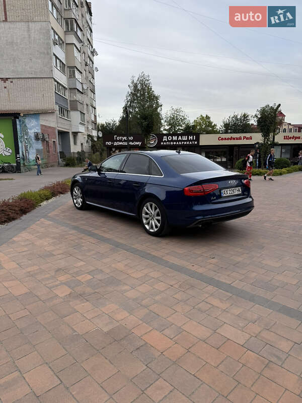 Audi A4 2014
