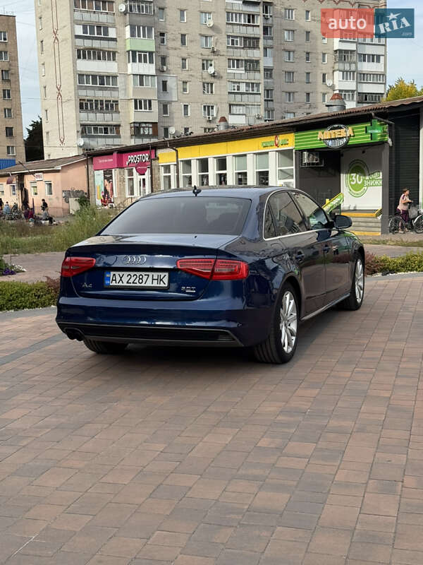Audi A4 2014