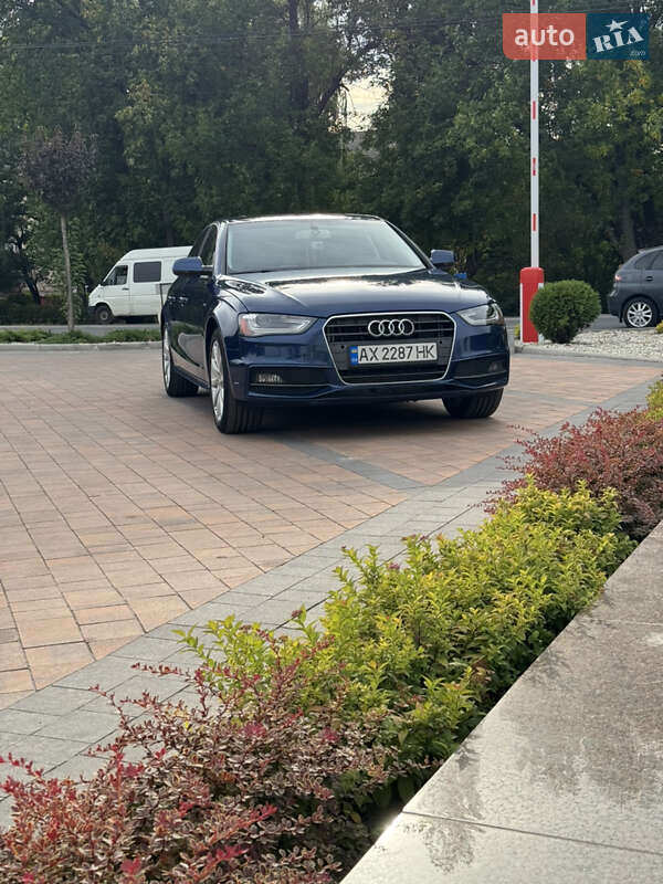 Audi A4 2014