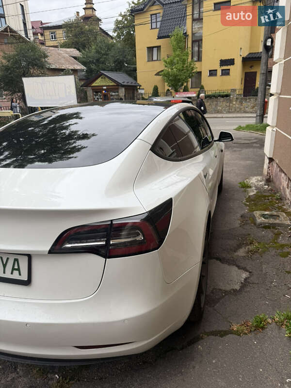 Tesla-23
