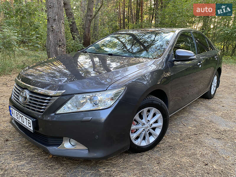 Toyota Camry 2011