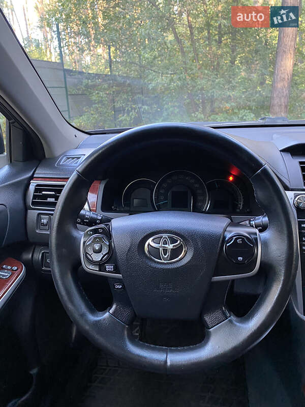 Toyota Camry 2011