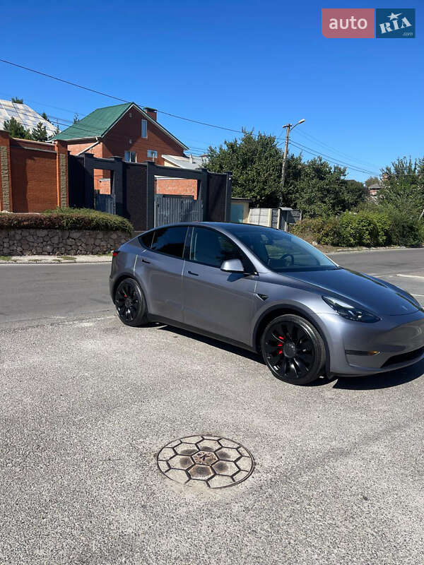 Tesla-0