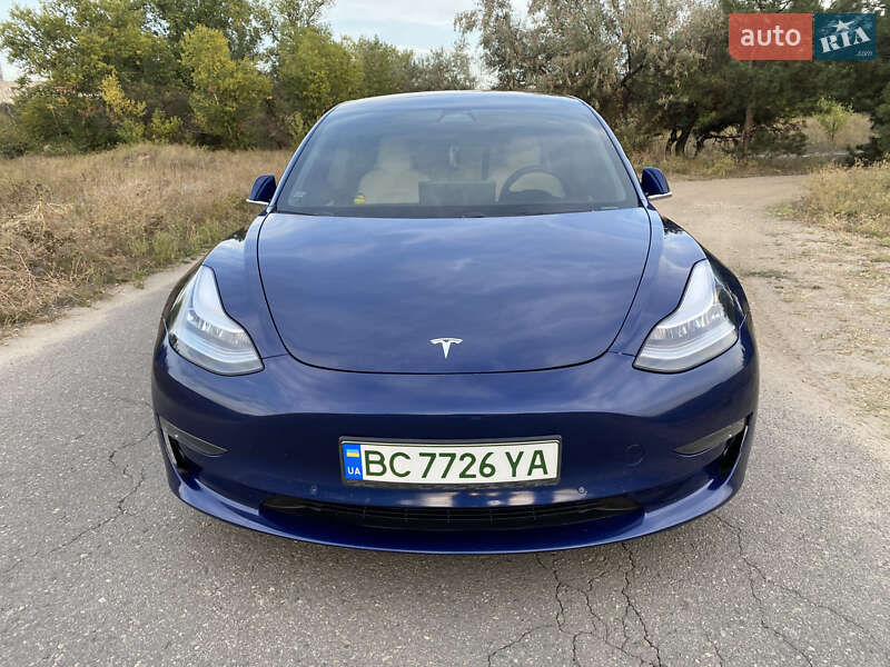 Tesla-3