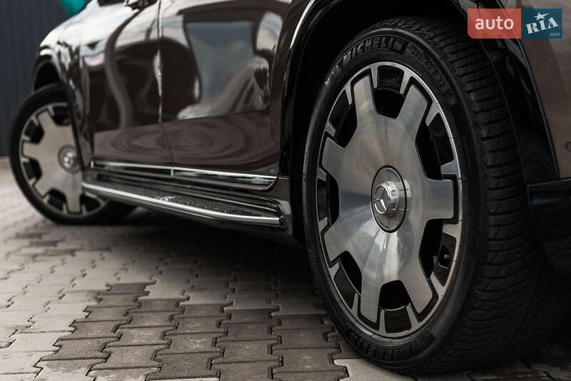 Mercedes-Benz Maybach 2024