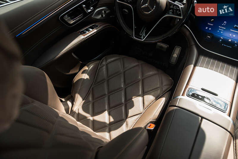 Mercedes-Benz Maybach 2024