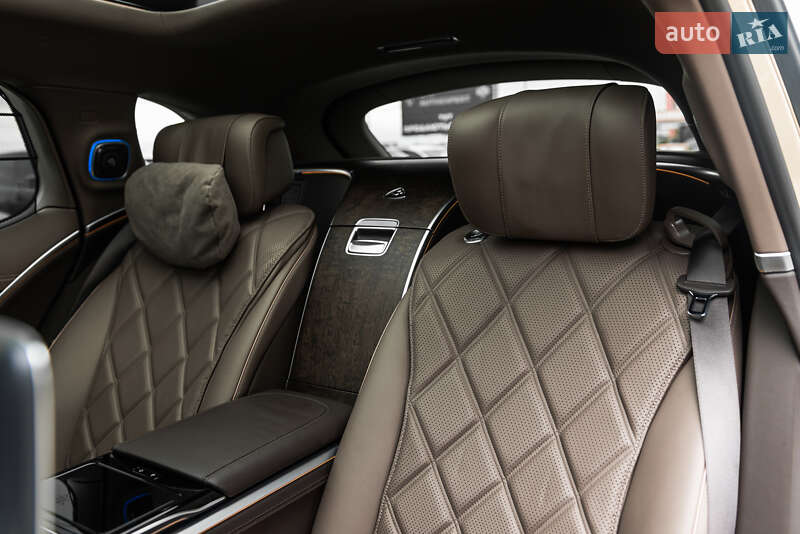 Mercedes-Benz Maybach 2023