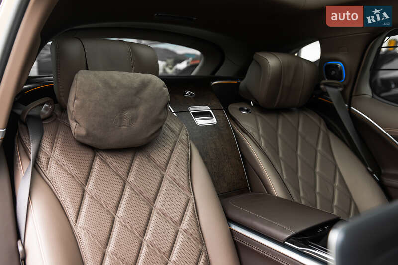 Mercedes-Benz Maybach 2023