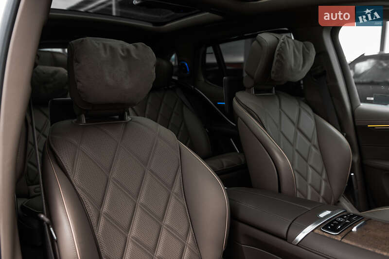 Mercedes-Benz Maybach 2023