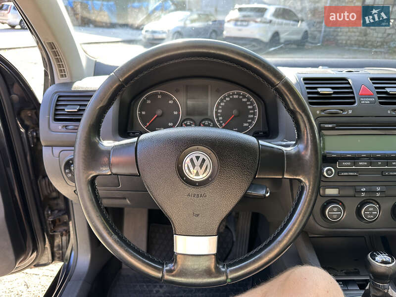 Volkswagen Golf 2008