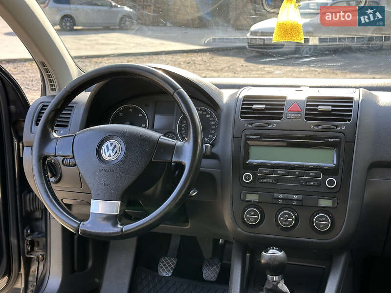 Volkswagen Golf 2008