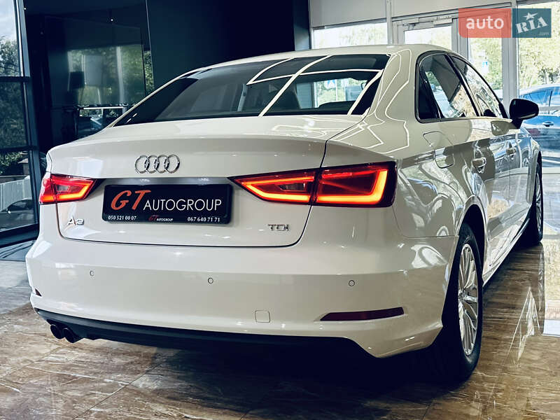 Audi-52
