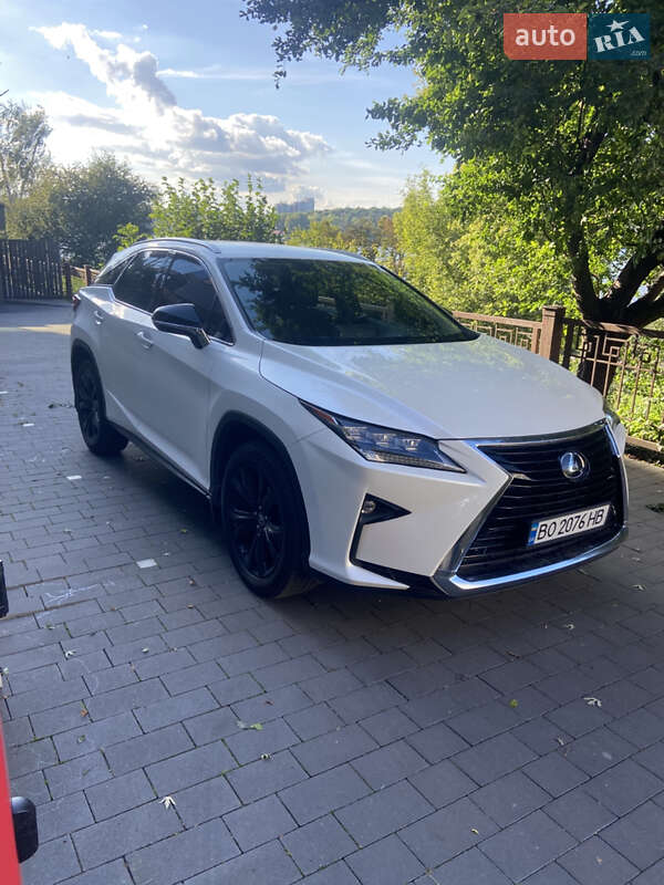 Lexus-3