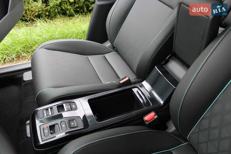 Honda e:NP2 2024