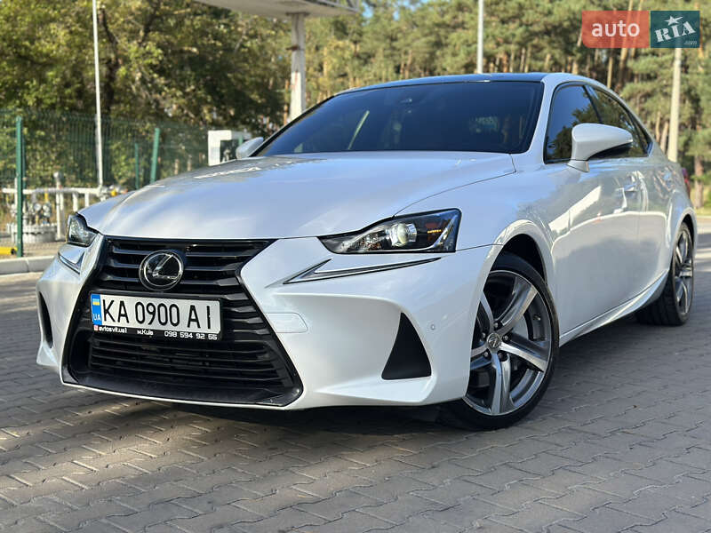 Lexus-3