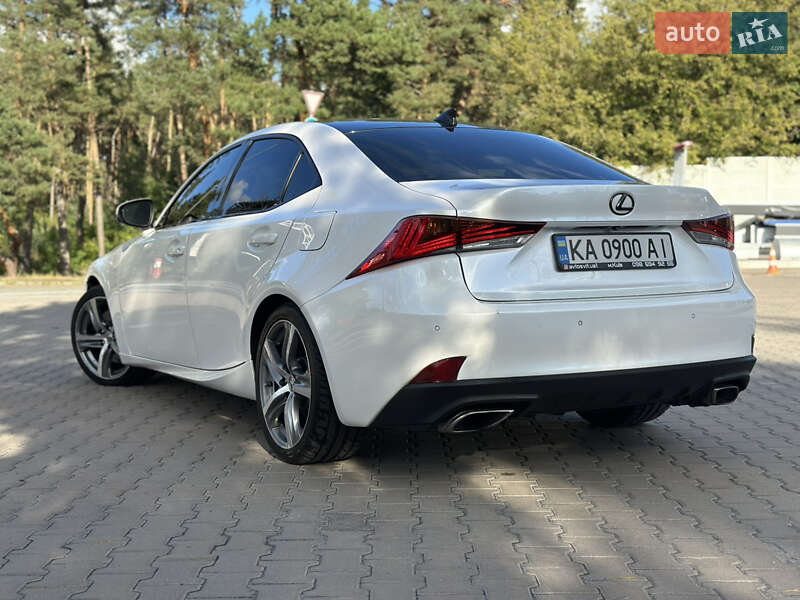Lexus-48