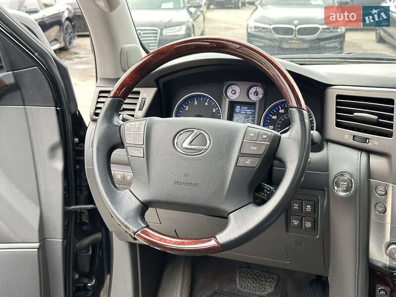 Lexus-24