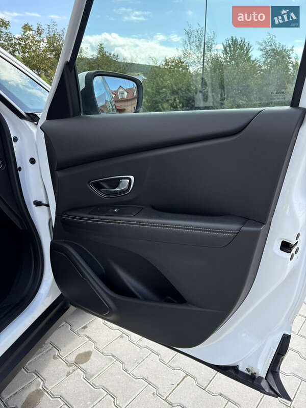 Renault Grand Scenic 2019