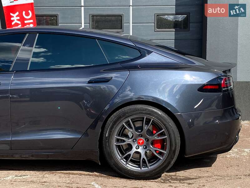 Tesla-4