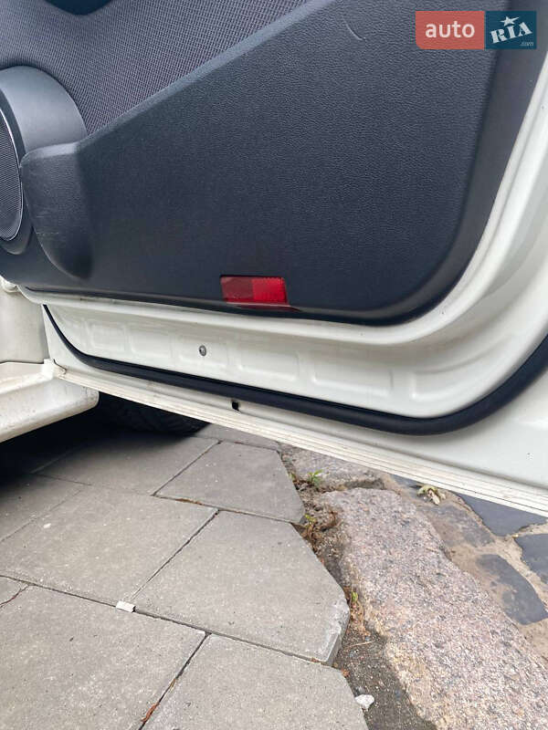 Mercedes-Benz B-Class 2010