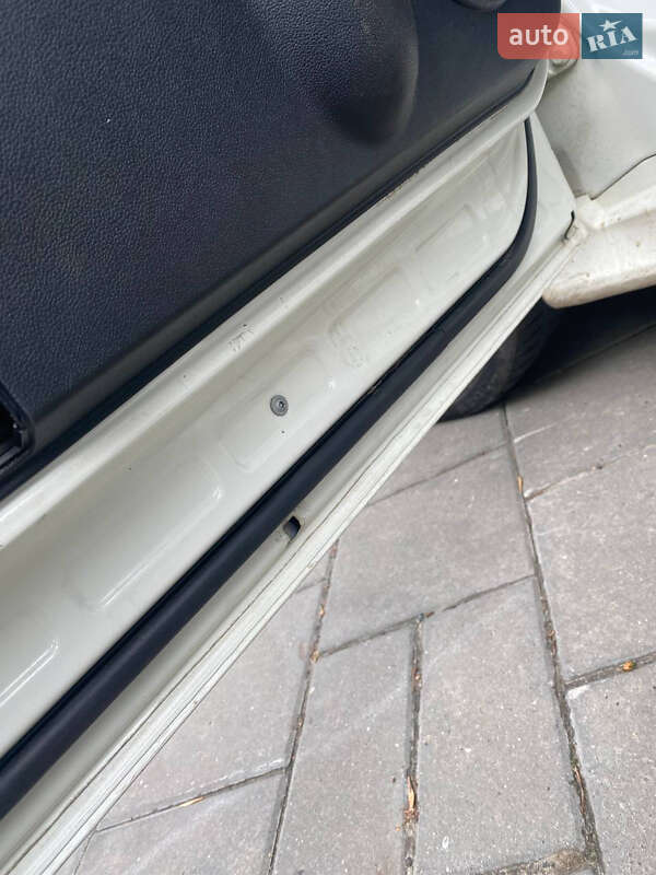 Mercedes-Benz B-Class 2010