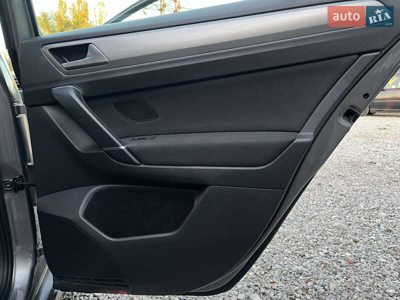 Volkswagen Golf Sportsvan 2014