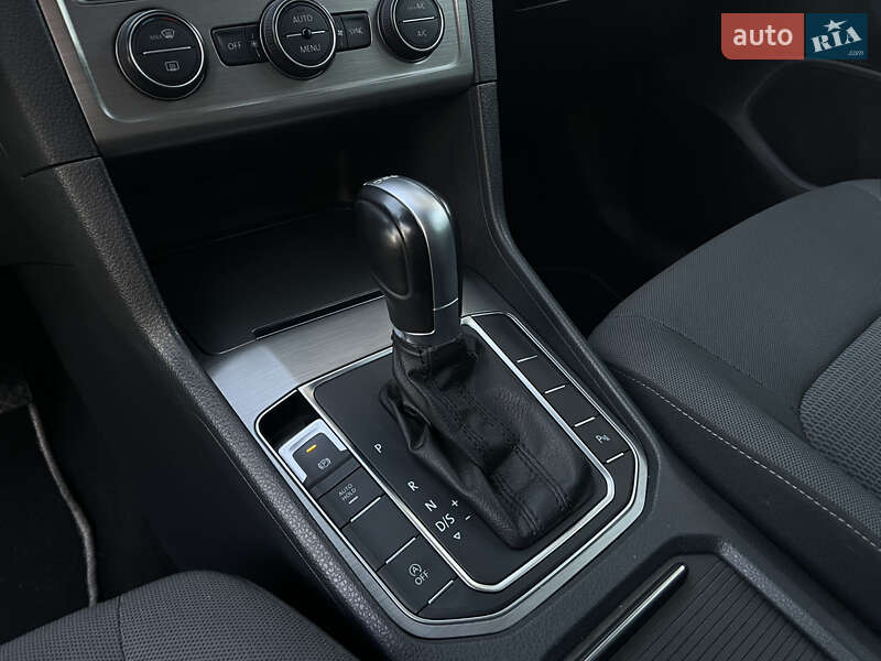 Volkswagen Golf Sportsvan 2014