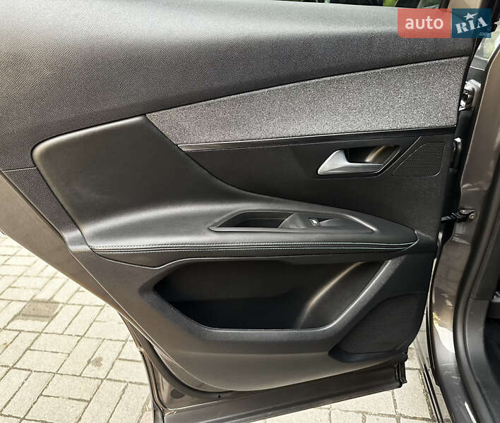 Peugeot 3008 2021