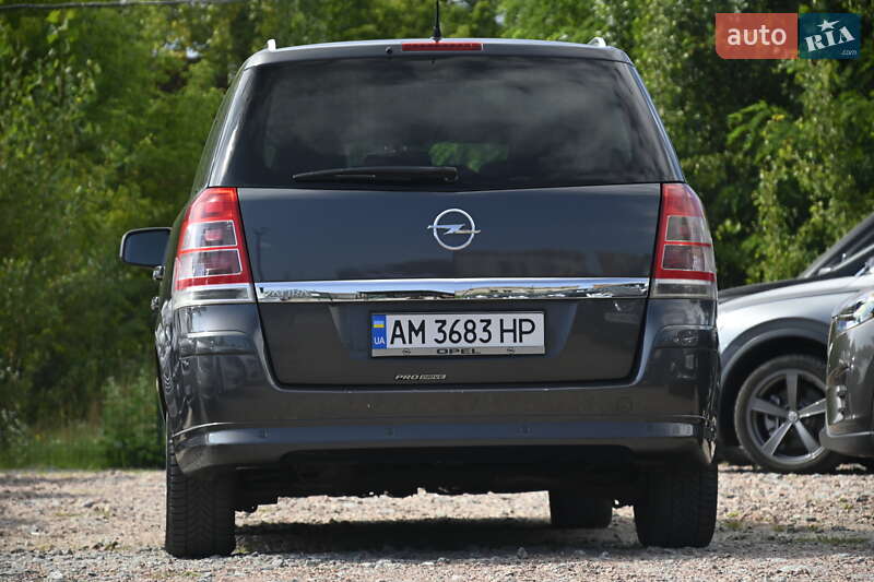 Opel Zafira 2010