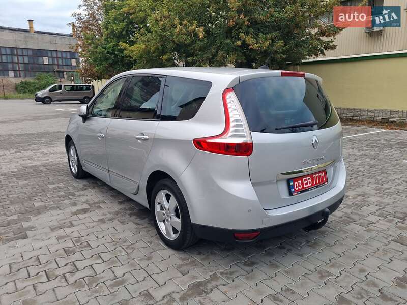 Renault Grand Scenic 2012