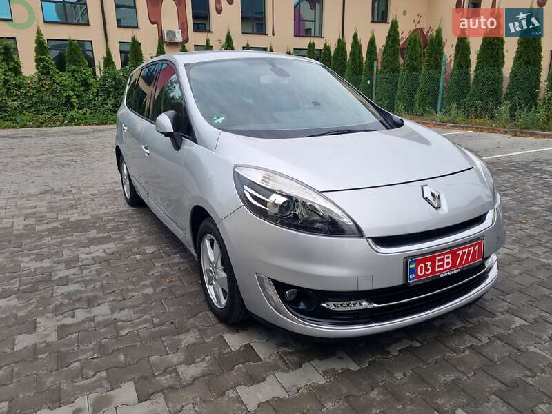 Renault Grand Scenic 2012