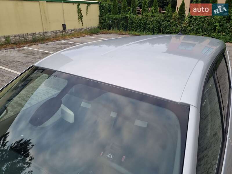 Renault Grand Scenic 2012