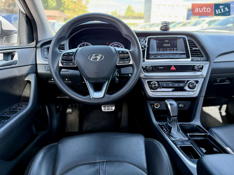 Hyundai-6