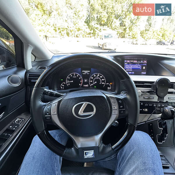 Lexus-3