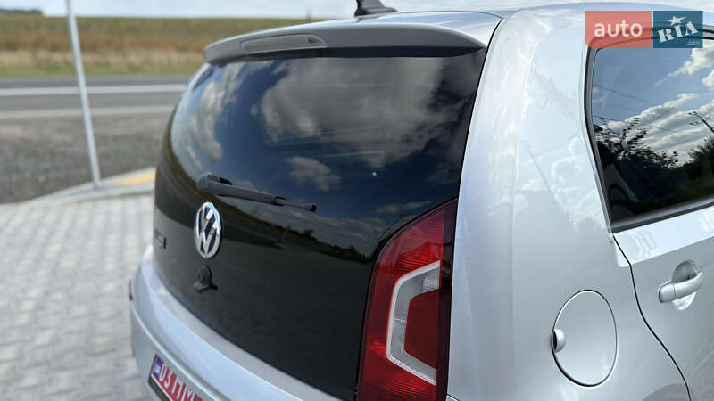 Volkswagen e-Up 2014